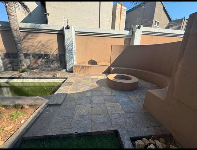 3 BEDROOM HOUSE FOR SALE IN GHOLFSIG